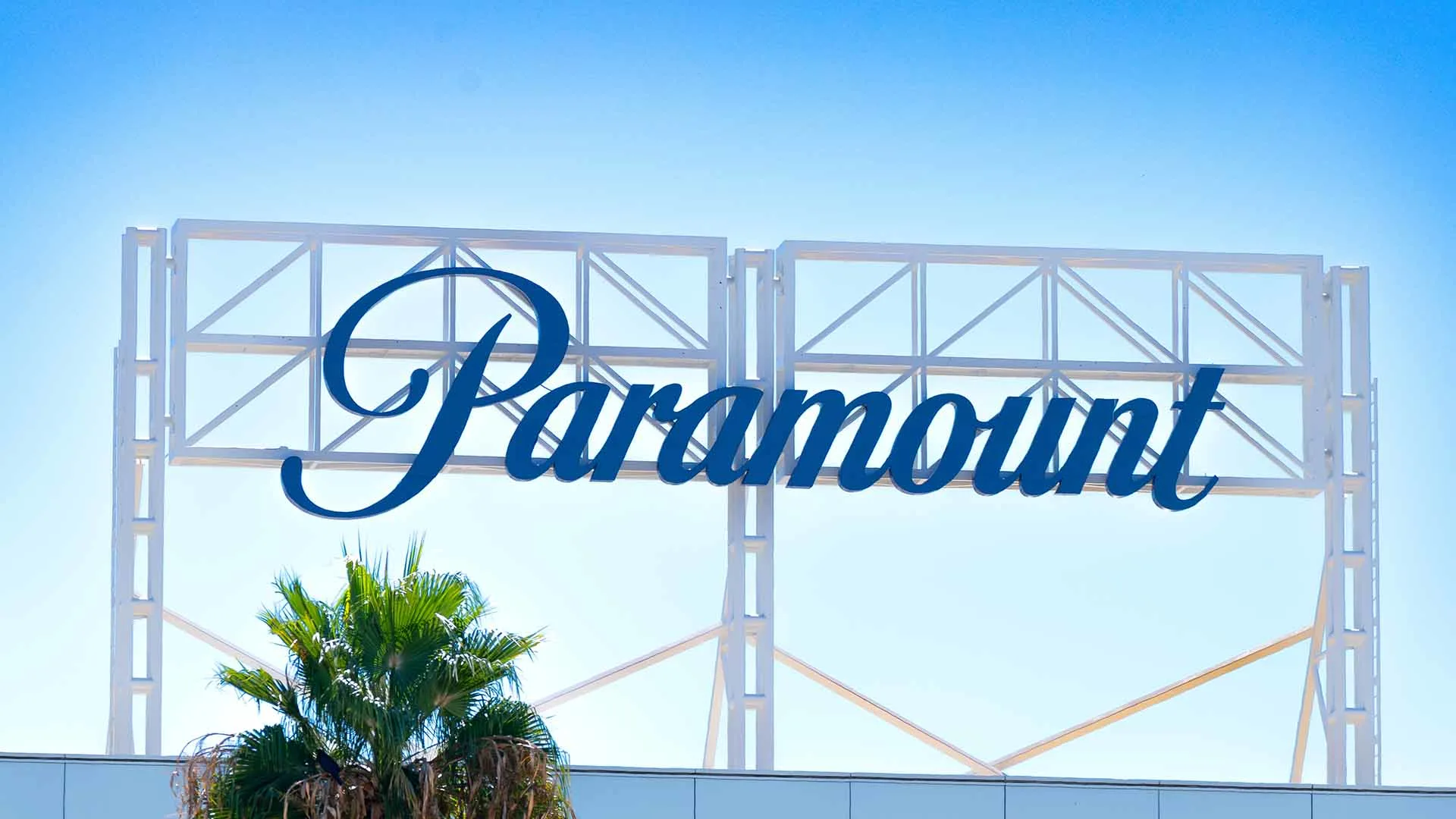 Bíróság leállította a Paramount és a Warner Bros. Discovery felvásárlását